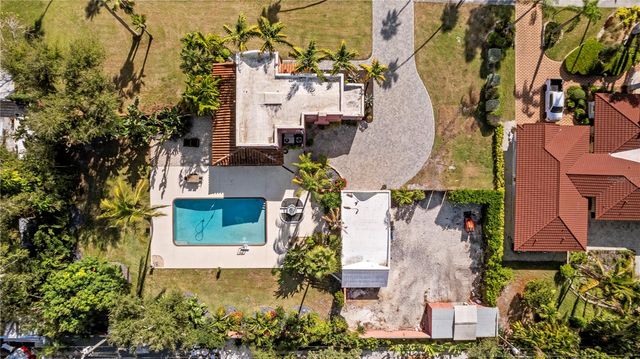 7810 SENRAB DRIVE, Bradenton, FL 34209