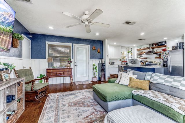 5716 Tracyne Drive, Westworth Village, TX 76114