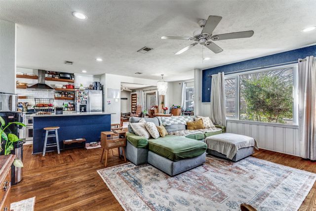 5716 Tracyne Drive, Westworth Village, TX 76114