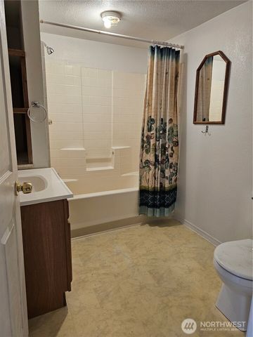 417 Monroe Street, Hoquiam, WA 98550