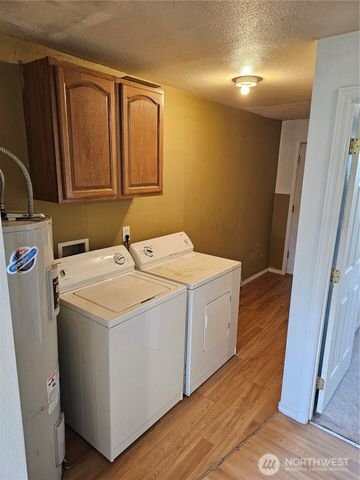 417 Monroe Street, Hoquiam, WA 98550