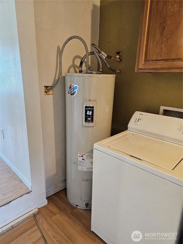 417 Monroe Street, Hoquiam, WA 98550