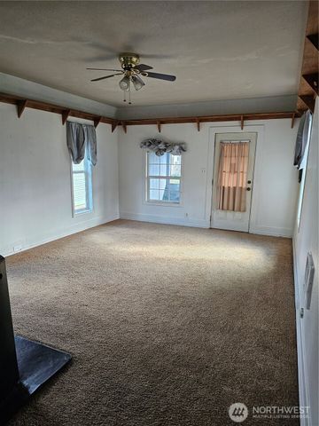 417 Monroe Street, Hoquiam, WA 98550