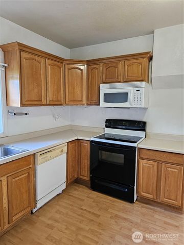 417 Monroe Street, Hoquiam, WA 98550