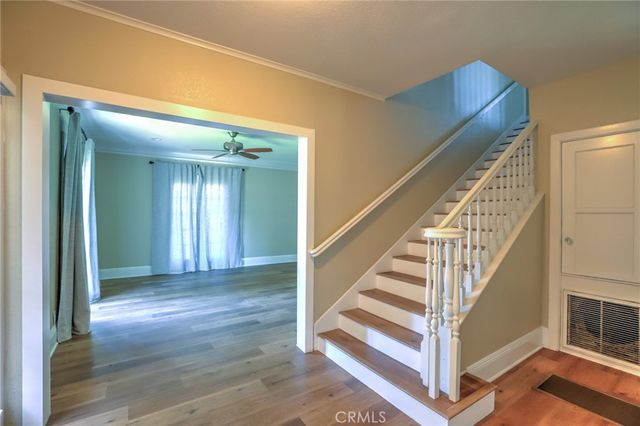 811 E Chapman, Orange, CA 92866