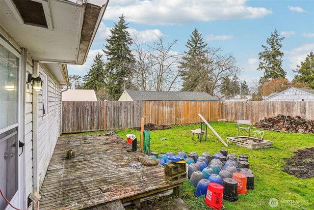 1215 117th Street S, Tacoma, WA 98444