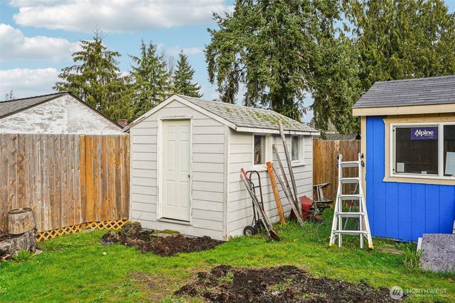 1215 117th Street S, Tacoma, WA 98444