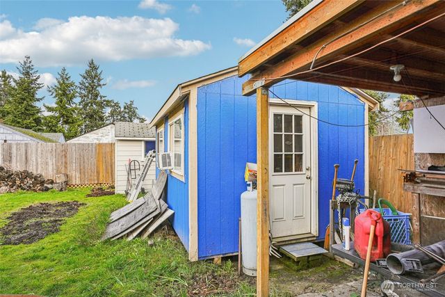 1215 117th Street S, Tacoma, WA 98444