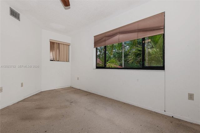 15525 N Miami Lakeway N 205-8, Miami Lakes, FL 33014