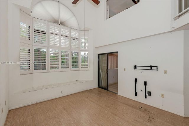 15525 N Miami Lakeway N 205-8, Miami Lakes, FL 33014