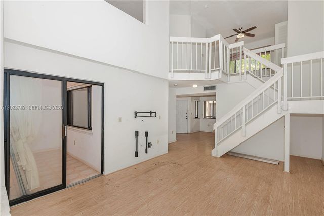 15525 N Miami Lakeway N 205-8, Miami Lakes, FL 33014