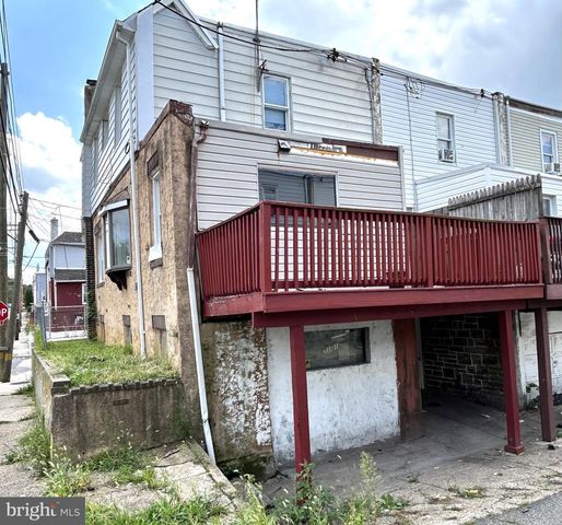 7101 SEAFORD RD, Upper Darby, PA 19082
