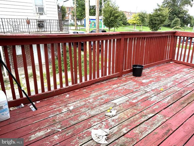 7101 SEAFORD RD, Upper Darby, PA 19082