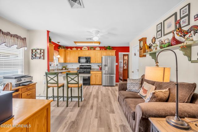 16 Goyave Street, Toms River, NJ 08757