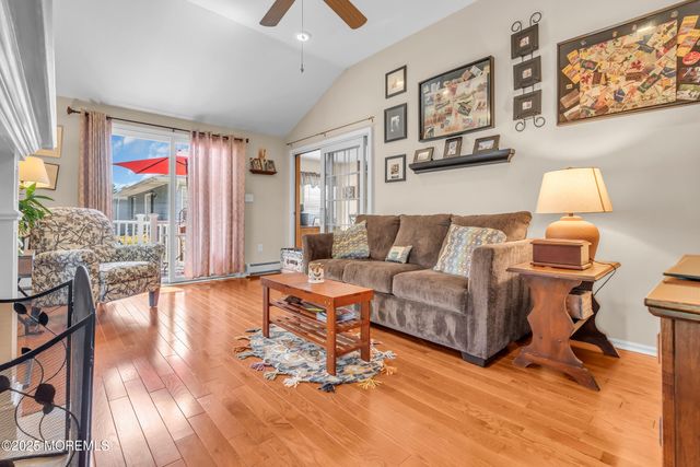 16 Goyave Street, Toms River, NJ 08757