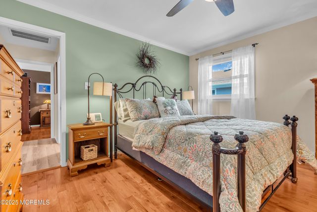 16 Goyave Street, Toms River, NJ 08757