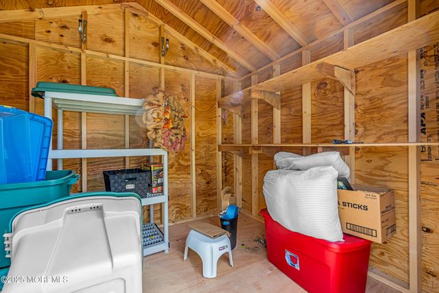 16 Goyave Street, Toms River, NJ 08757