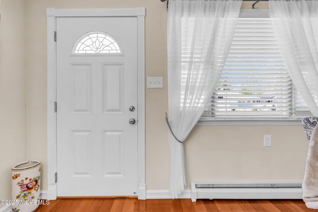 16 Goyave Street, Toms River, NJ 08757