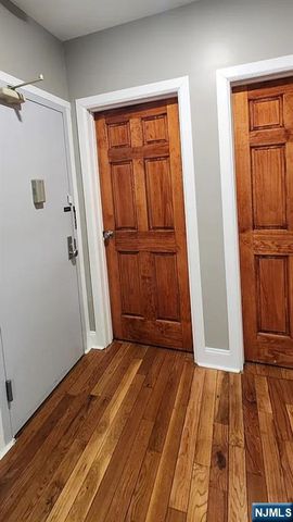 258 Franklin Street 1, Bloomfield, NJ 07003