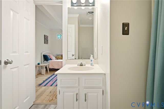 12300 Little Pond Ln, Midlothian, VA 23113