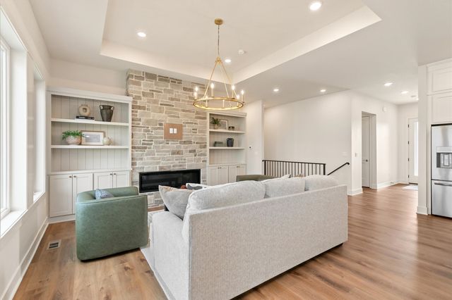 2646 SE Steele Drive, Waukee, IA 50263