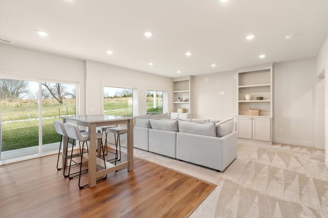 2646 SE Steele Drive, Waukee, IA 50263