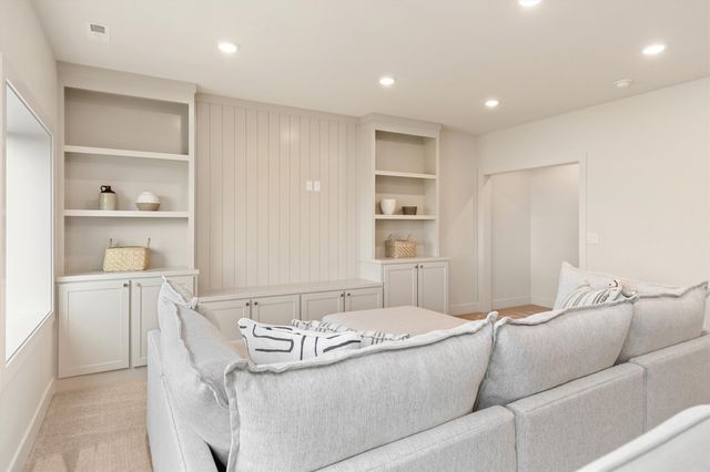 2646 SE Steele Drive, Waukee, IA 50263