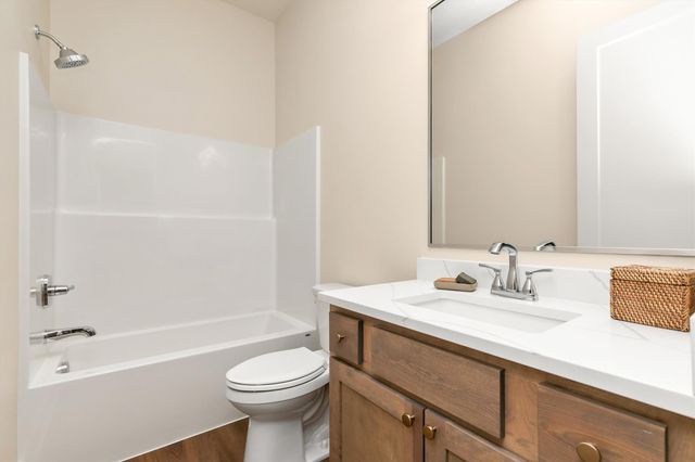 2646 SE Steele Drive, Waukee, IA 50263
