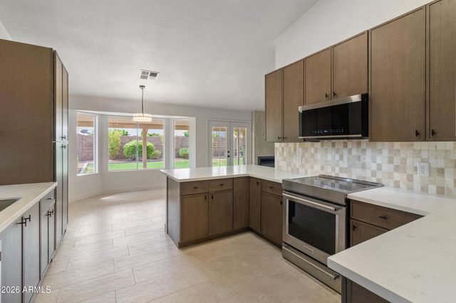4319 W CREEDANCE Boulevard, Glendale, AZ 85310
