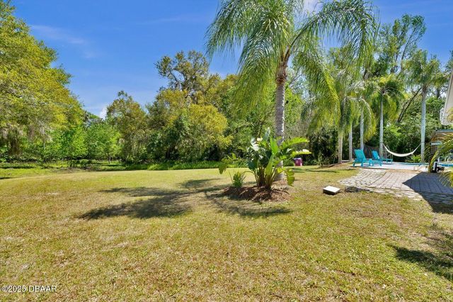 245 Country Circle Drive E, Port Orange, FL 32128