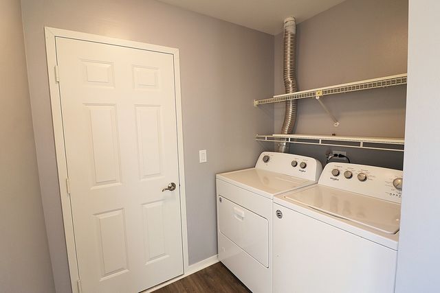 590 LeParc Circle, Buffalo Grove, IL 60089