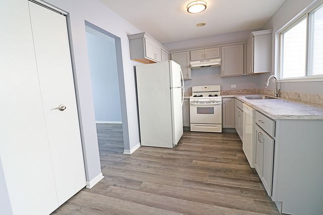 590 LeParc Circle, Buffalo Grove, IL 60089