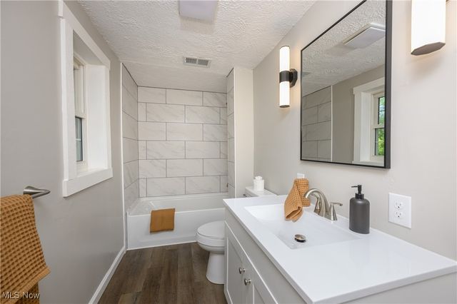 4636 Albert Avenue, Norton, OH 44203