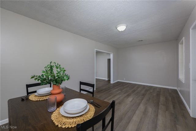 4636 Albert Avenue, Norton, OH 44203