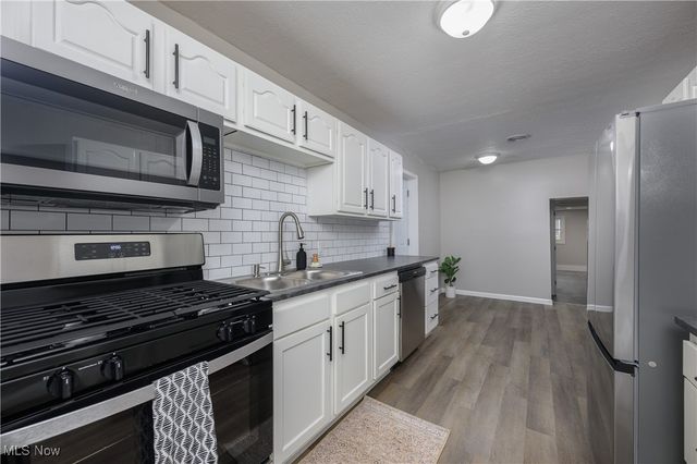 4636 Albert Avenue, Norton, OH 44203