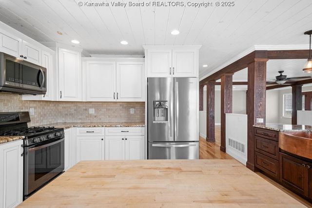 118 DOMINIC Drive, Scott Depot, WV 25560