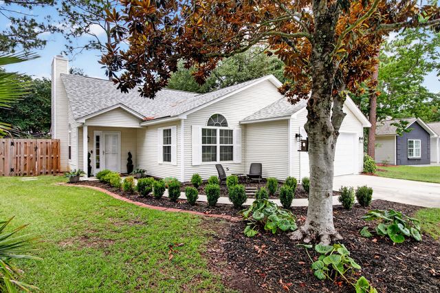 1370 W Point Drive, Mount Pleasant, SC 29466