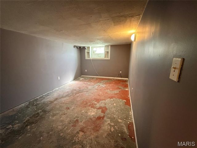 2324 Huntington Avenue, St Louis, MO 63114