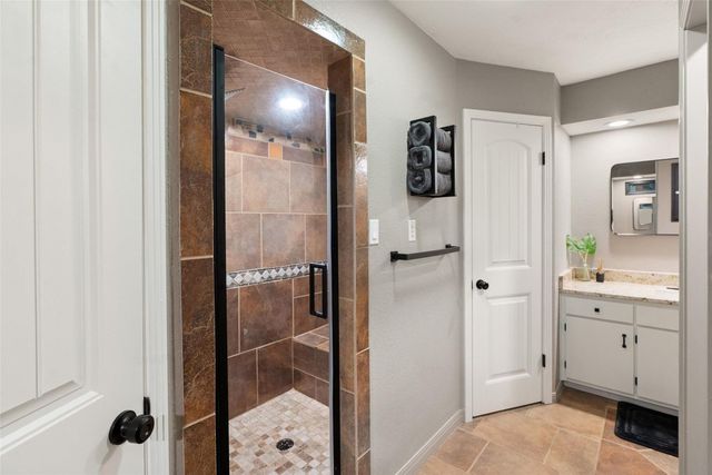 1705 Wild Horse LN, Round Rock, TX 78681