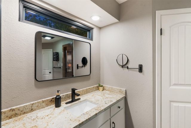 1705 Wild Horse LN, Round Rock, TX 78681