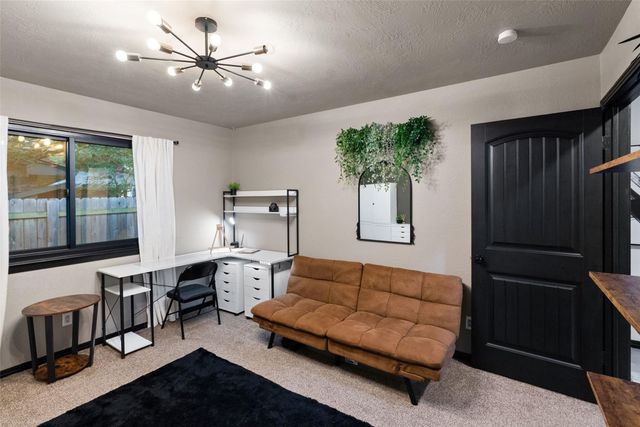 1705 Wild Horse LN, Round Rock, TX 78681
