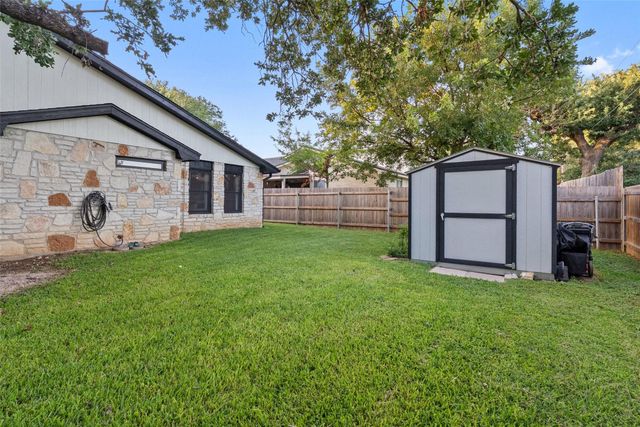 1705 Wild Horse LN, Round Rock, TX 78681
