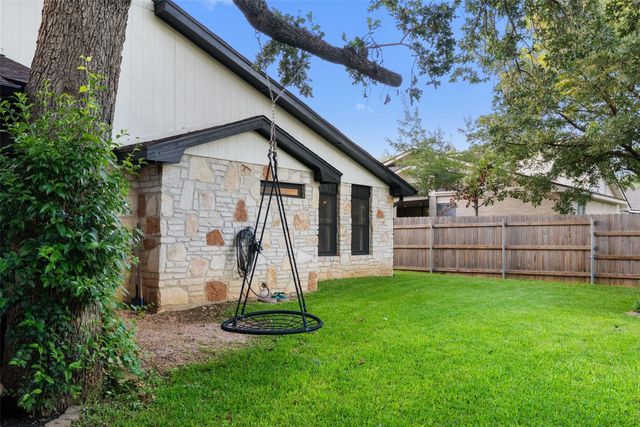 1705 Wild Horse LN, Round Rock, TX 78681