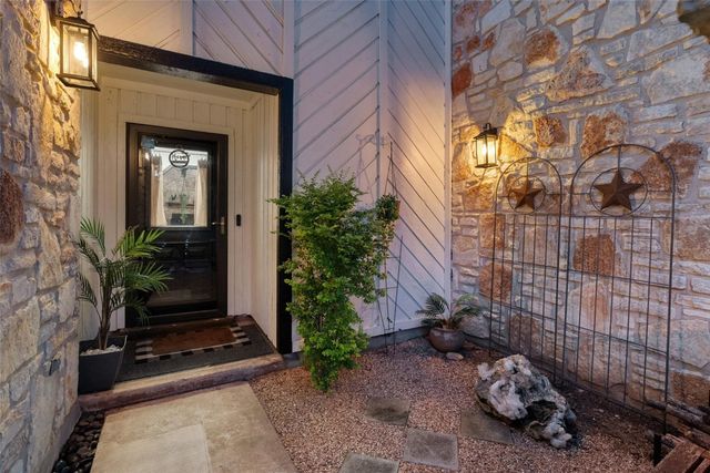 1705 Wild Horse LN, Round Rock, TX 78681