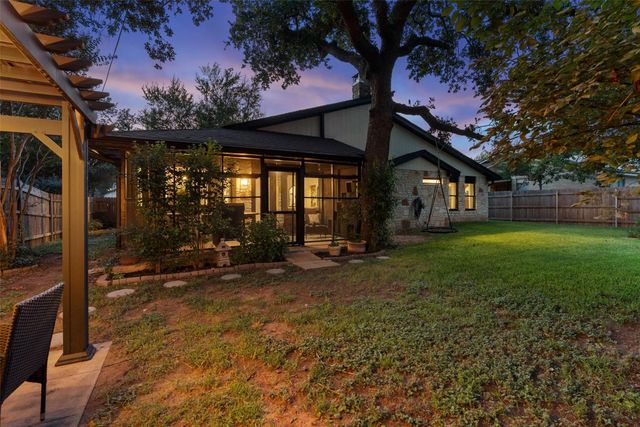 1705 Wild Horse LN, Round Rock, TX 78681