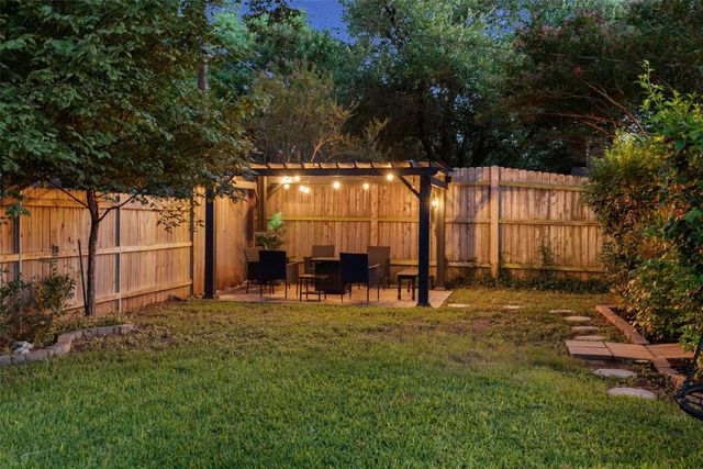 1705 Wild Horse LN, Round Rock, TX 78681