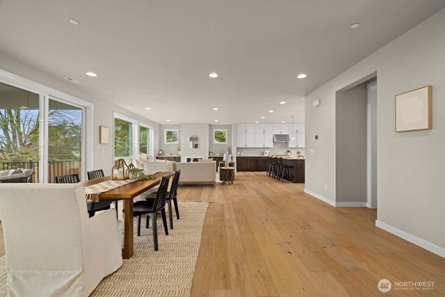 7853 S 132 Street, Seattle, WA 98178