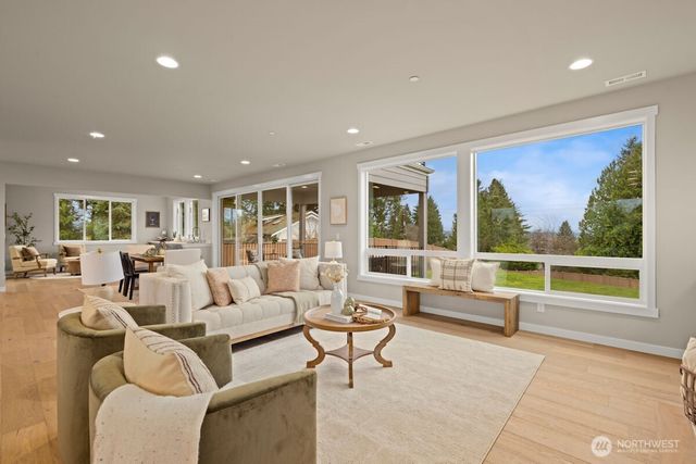 7853 S 132 Street, Seattle, WA 98178