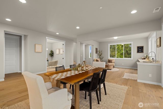 7853 S 132 Street, Seattle, WA 98178