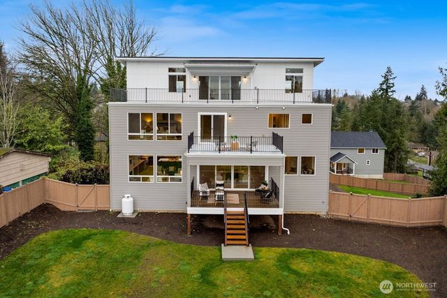 7853 S 132 Street, Seattle, WA 98178